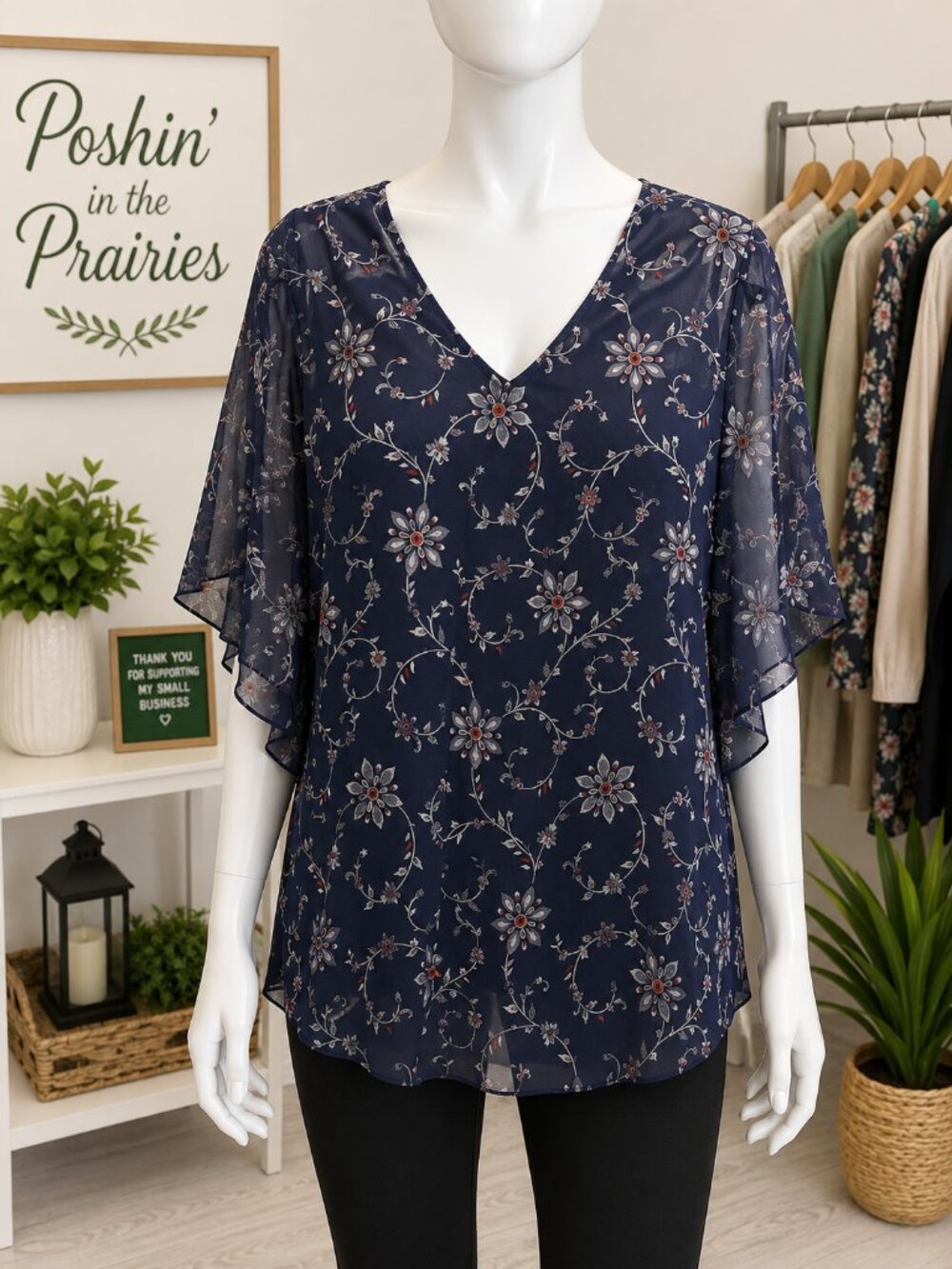 4 for $25 🌼 Navy Floral Chiffon Overlay Blouse | XL 🌼